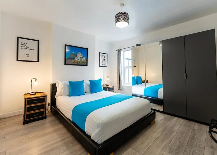 Tettenhall Lodge Apartment